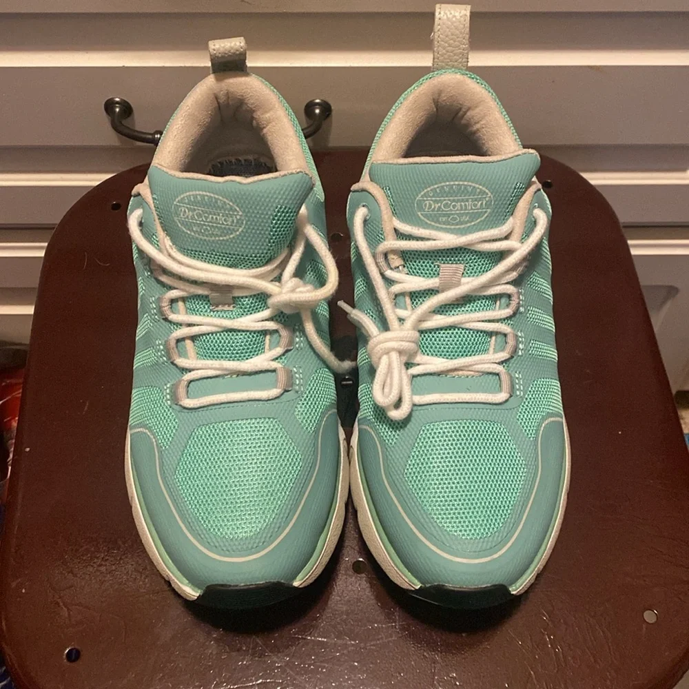 Dr. Comfort Shoes. Womenโs 9.5 - Picture 2 of 9